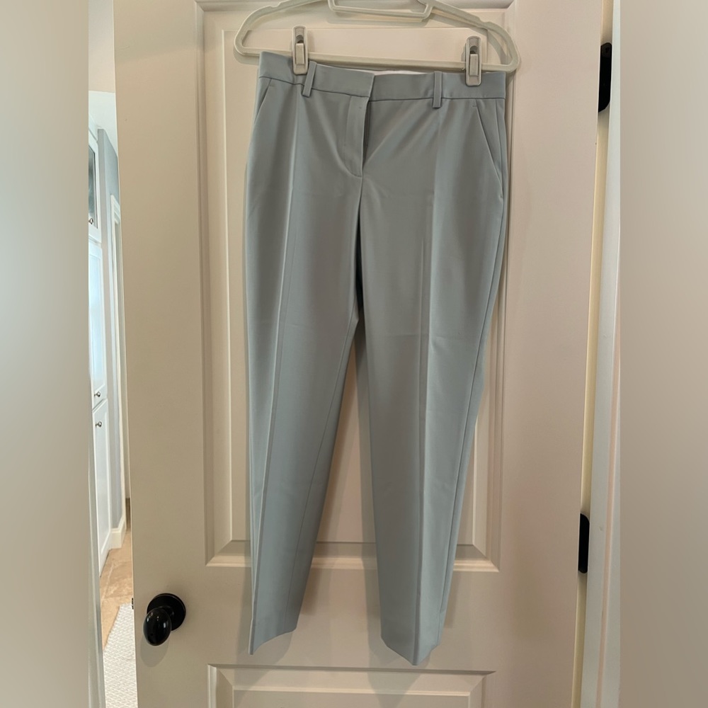 Theory cropped tapered pants—mint green